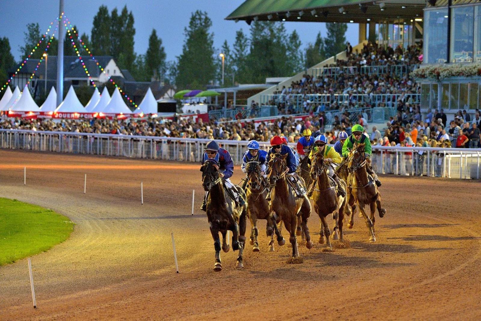 Appartement Spacieux Refait A Neuf - 4 Pers - Vue Sur L'hippodrome Cabourg